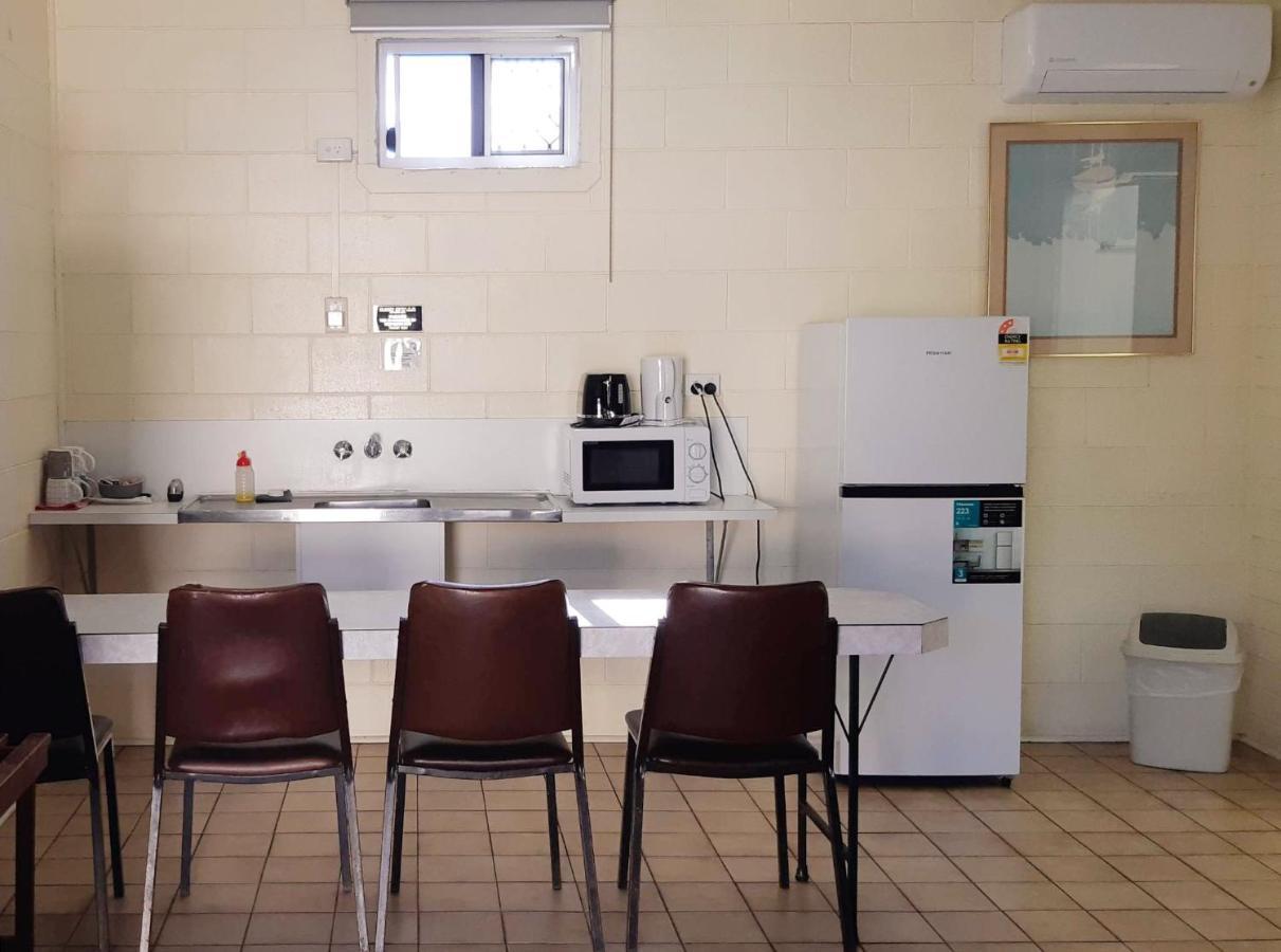 Burdekin Motor Inn Home Hill Екстериор снимка